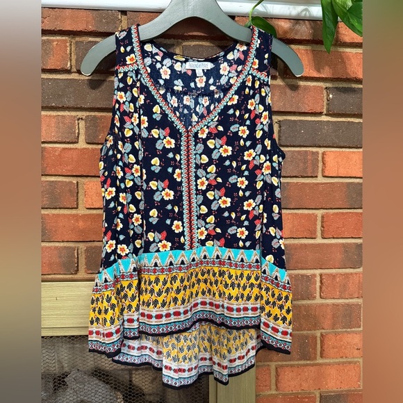 Patrons of Peace Tops - Patrons of Peace Multicolor high low Floral Blouse Size L